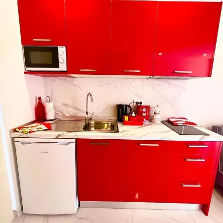 Miss Flora Olympia Apartament