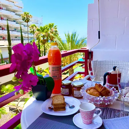 Miss Flora Olympia Appartement *