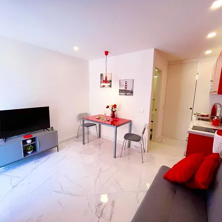 Miss Flora Olympia * Playa de las Américas